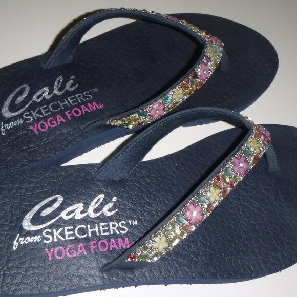 Women's Skechers Cali Foam Yoga Flip-Flops - Picture 1 of 5